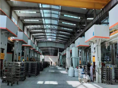 1000T電動(dòng)螺旋壓磚機(jī)多少錢？我來(lái)告訴你